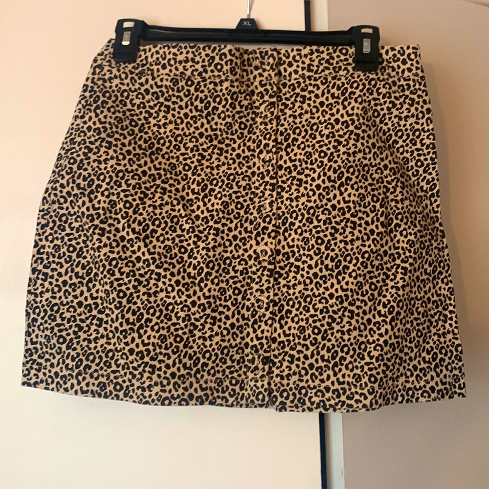 brand new w tags cheetah skirt size L from forever21